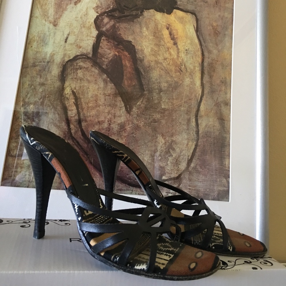 Casadei black slides